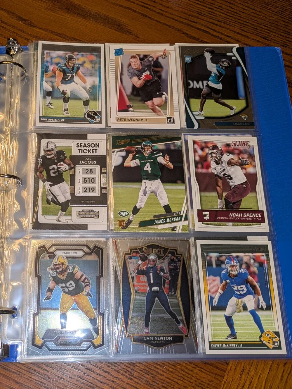 NFL Football Cards Binder 🔥 NFL Football Trading Cards Collection Lot 🏈